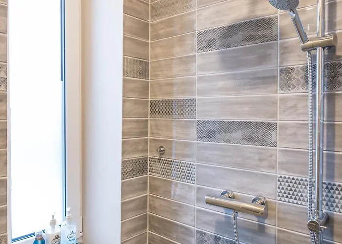 Dzīvoklis Daugava Ice Hall 65m2 *