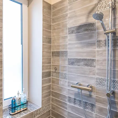 Lägenhet Daugava Ice Hall 65m2 *